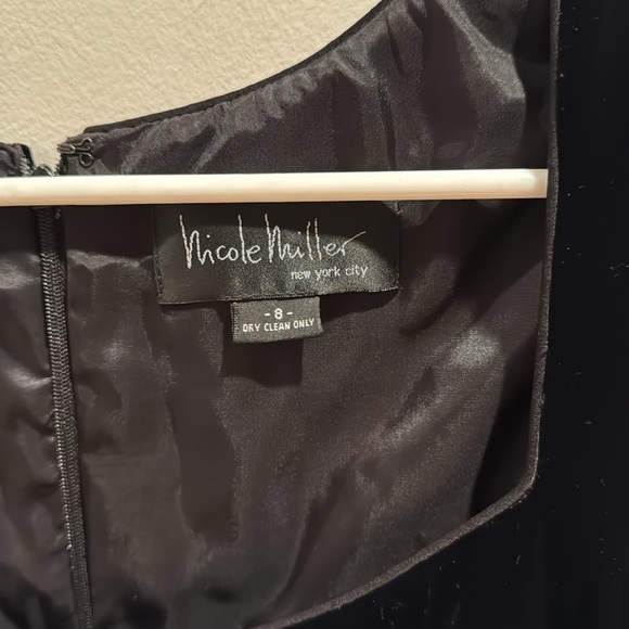 Vintage Nicole Miller Elegant Empire Black Dress 8 - Picture 2 of 7